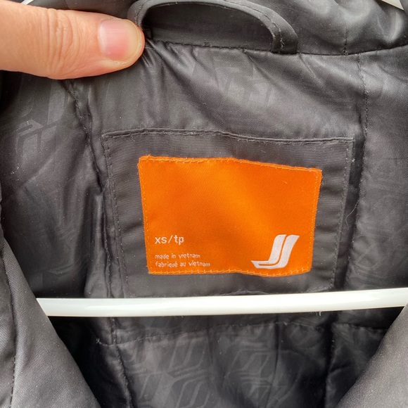 Joe Fresh winter parka with faux fur hood trim - Picture 7 of 8